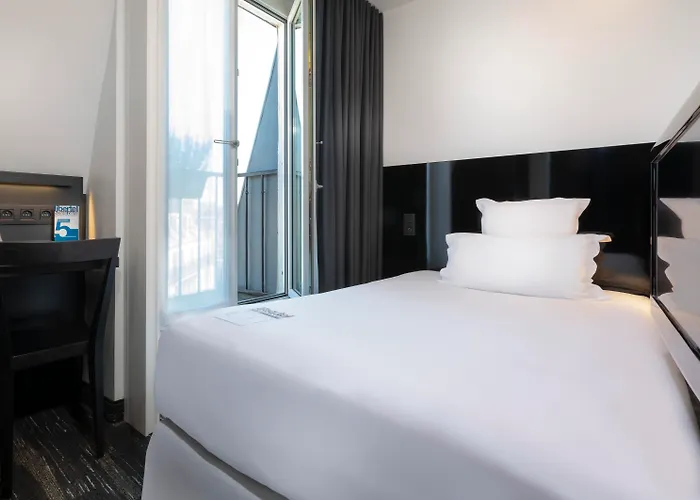 Libertel Gare De L'Est FrancaisHotel Parigi